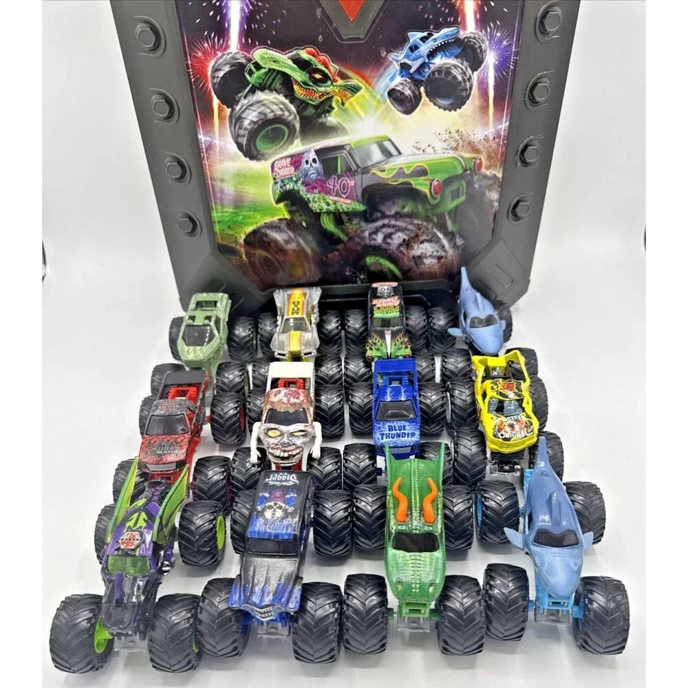 Spin Master Monster Jam Pit Party & Go Truck Carrying Case W/ 12 Trucks